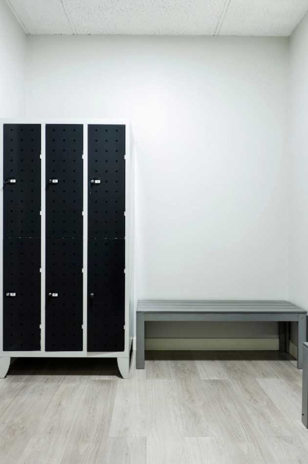 VersaRUBBER® ELITE Flooring for Locker Rooms