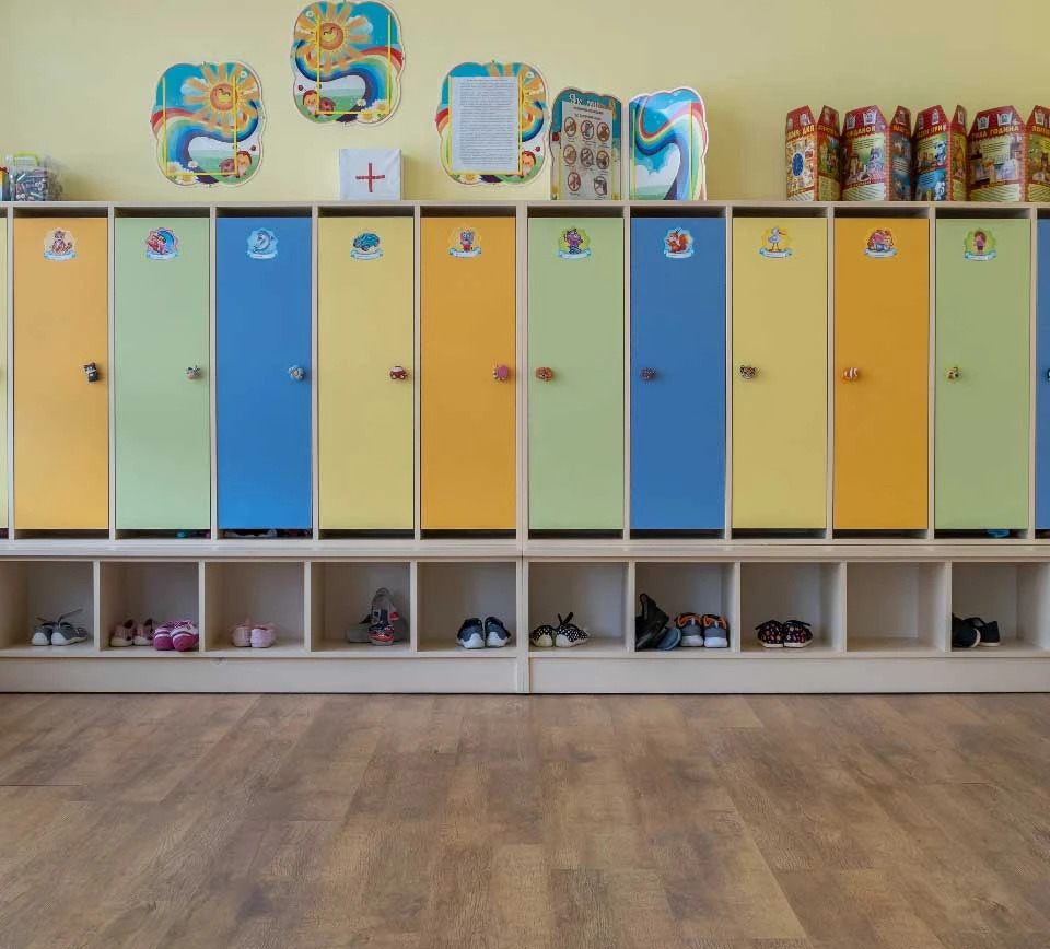 VersaRUBBER-ELITE-Schools Locker-Rooms Flooring